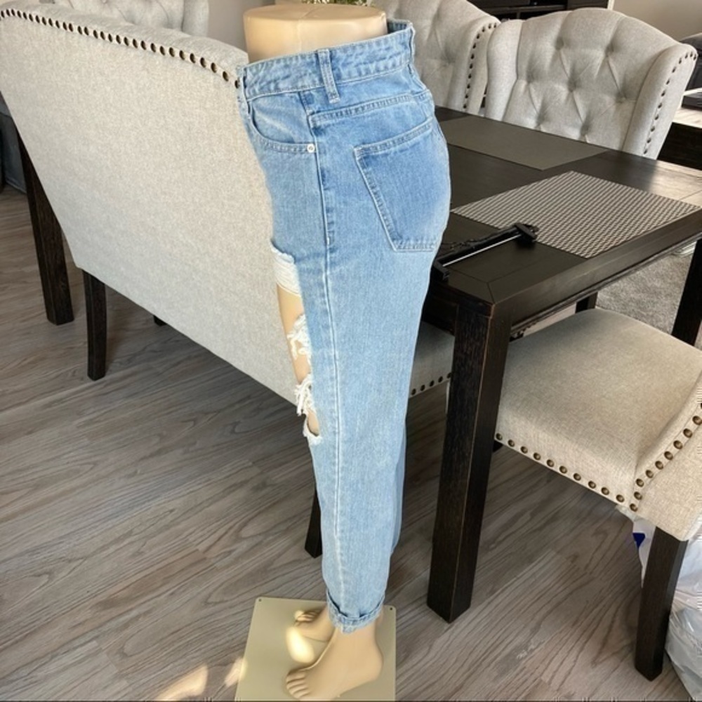 ๐ Adika mom boyfriend distressed ripped jeans ๐ medium - Picture 8 of 13